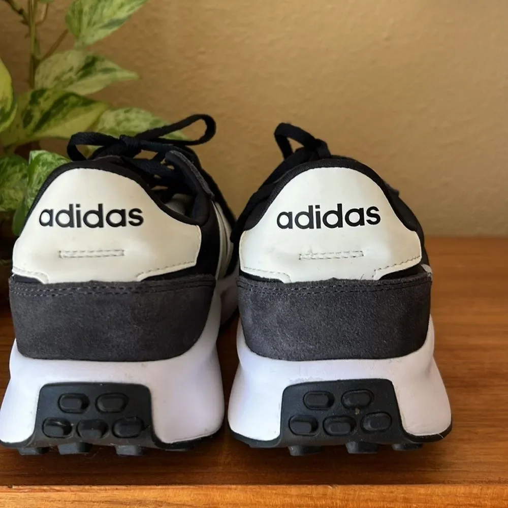 EUC Adidas Run 70s Women’s Sneakers‎ 9